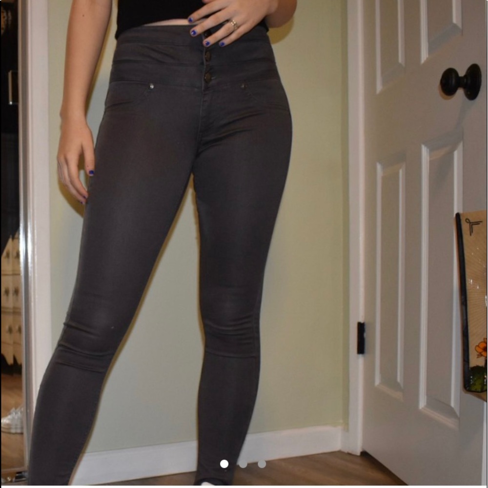 grey skinny jeans!